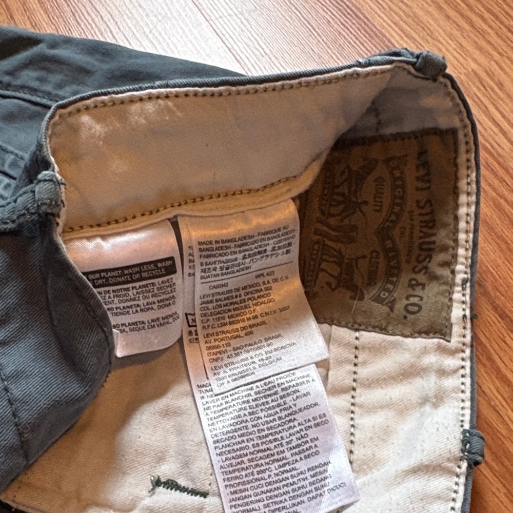 Men's blue Cargo Shorts - Picture 3 of 7